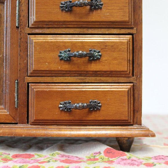 Vintage Wood Jewelry Box: 1970s Vanity Storage with Drawers - Picture 6 of 16